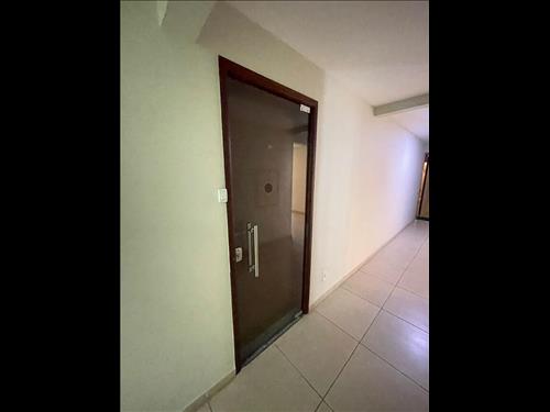 Sala com 379m² no Centro de Nova Friburgo