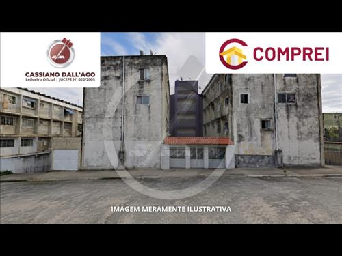 LOTE 018        Apartamento, nº 103, com área construída a...