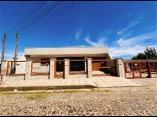 Casa 143,97m² com Terreno 206,25m² | Tramandaí-RS | Zona Nova - 3 Dorms, Piscina, 1 Vaga - Financia...