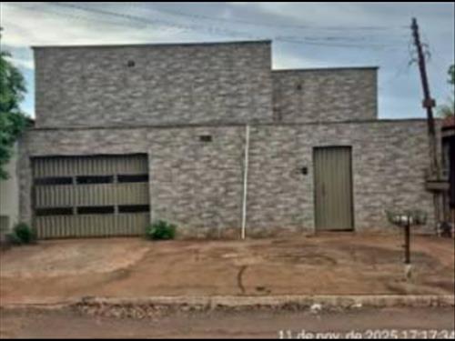 Casa 250m² com Terreno 300m² | Iporá-GO | Vila Brasília - Ampla com 5 Dorms, 4 Banheiros e 2 Vagas ...
