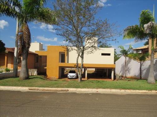 Casa             -   - 80,00m2