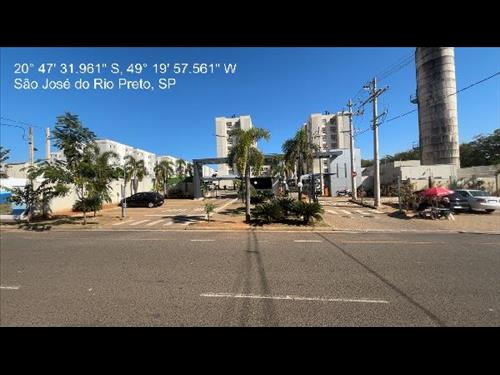 Apartamento      -   - 87,82m2