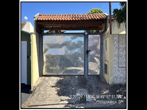 Casa             -   - 81,70m2