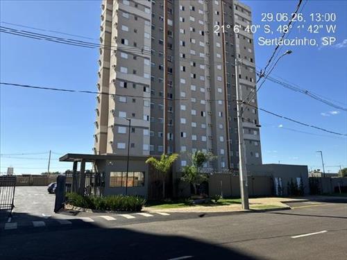 Apartamento      -   - 90,12m2