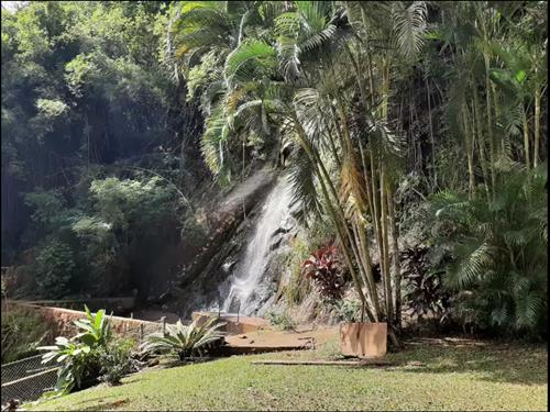 CASA C/ AMPLO TERRENO DE 3.040,00 m² — PEDRO DO RIO, PETRÓPOLIS/RJ