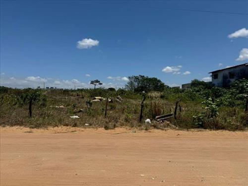 Imóvel de matrícula nº 2.769 do 1º Ofício de Notas de Parnamirim- “UM (01) terreno designado pelo l...