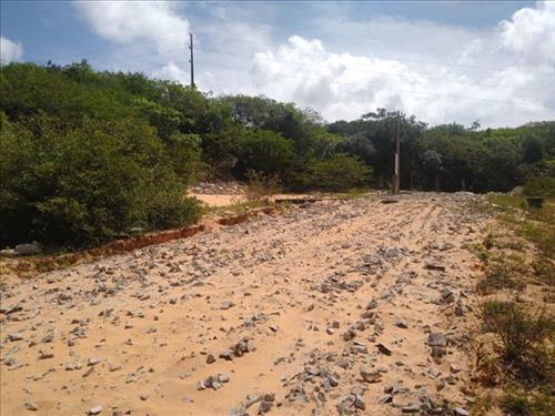 Imóvel de matrícula nº 13.832 do Ofício Único de Nísia Floresta/RN- “Um terreno próprio designado p...