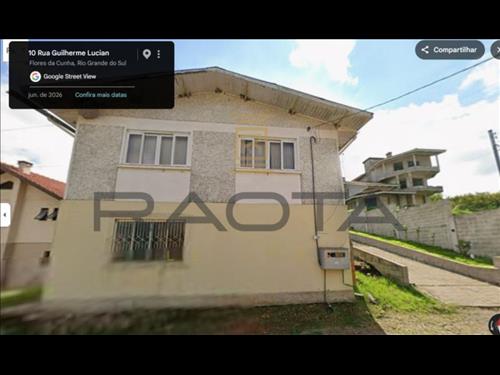 Casa com terreno em Flores da Cunha