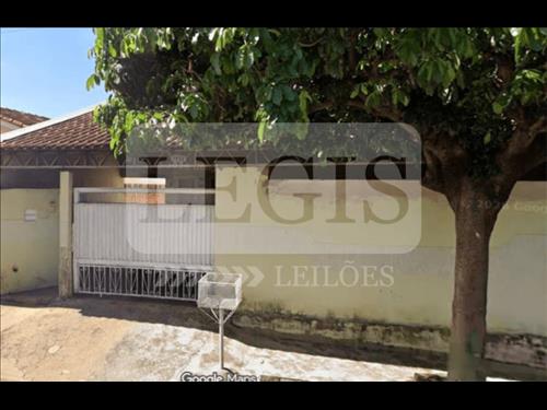 Imóvel residencial com A.T 275,00m²