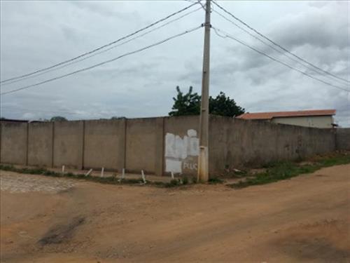 Casa nº 02, localizada em um terreno à Rua Antônio Veio, 1161, bairro Ilha de Santa Luzia, Mossoró/...