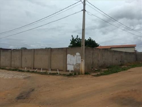 Casa nº 02, localizada em um terreno à Rua Antônio Veio, 1161, bairro Ilha de Santa Luzia, Mossoró/...