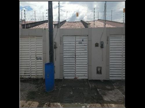 LOTE 027        Casa com 70 de Área Privativa em ITAITINGA...