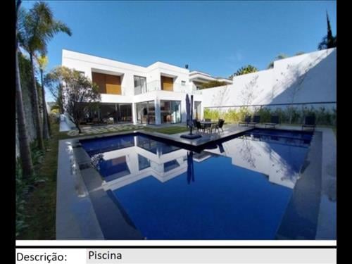 Santana de Parnaíba/SP - Fazenda Tamboré Residencial 2 - Casa com 710m²
