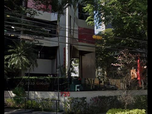 APARTAMENTO COM 303,70m² DE ÁREA PRIVATIVA
