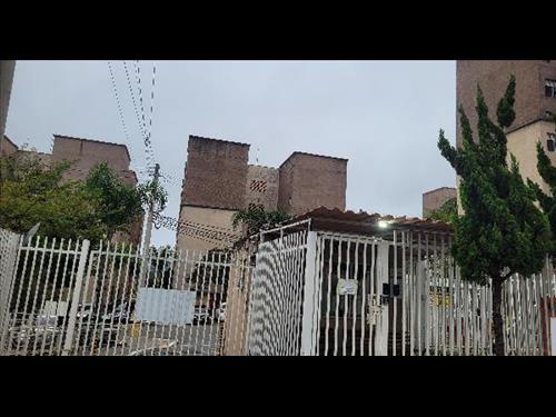 Apartamento em JARDIM PETROPOLIS