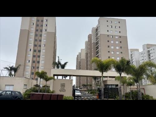 Apartamento em PARQUE ORESTES ONGARO