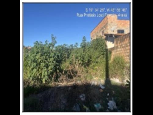 Terreno          -   - 240,00m2