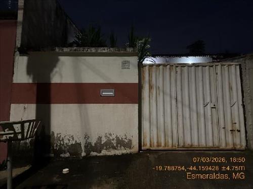 Casa             -   - 180,00m2