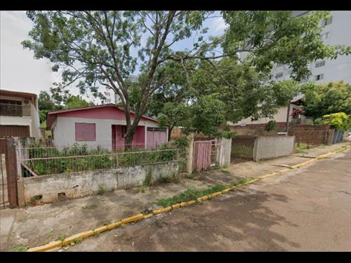 LOTE ÚNICO - TERRENO URBANO COM ÁREA DE 484M², COM CASA E BENFEITORIAS, EM PALMEIRA DAS MISSÕES/RS