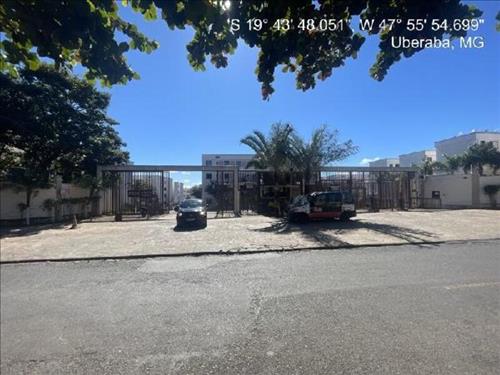 LOTE 183        Apartamento