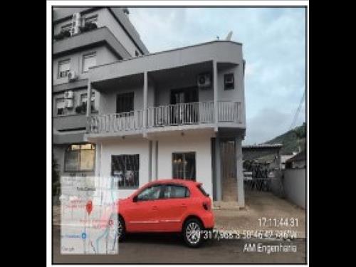LOTE 411        Apartamento