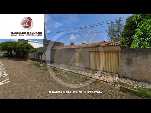 LOTE 086        Casa, com área construída de 44,22m², edif...