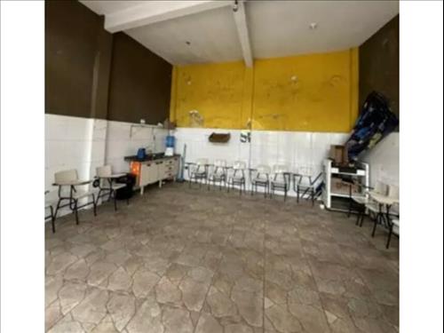Residencial / Comercial à venda em leilão