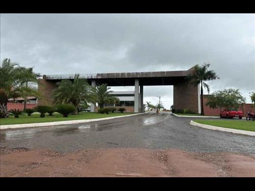 Casa em Condomínio 301m² | Lote 1.718m² | Condomínio Reserva das Aroeiras - Sítios de Lazer, Bela V...