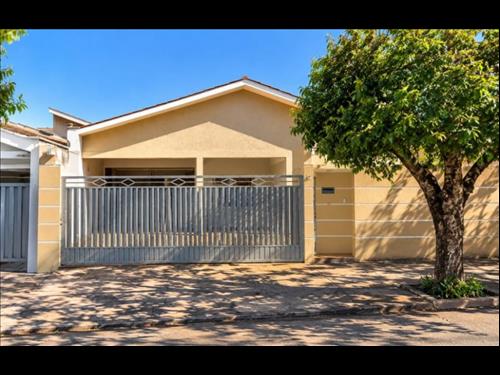 Andradina (SP) | Casa com 298,08m² | Jardim das Aguas