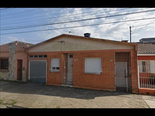 CASA DE 199,83M² A VENDA EM PELOTAS/RS