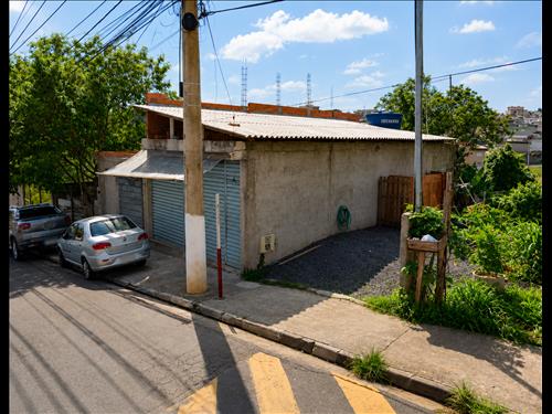 IMÓVEL URBANO COM 340,55M² NO JARDIM JAGUARI EM SANTANA DE PARNÁIBA/SP