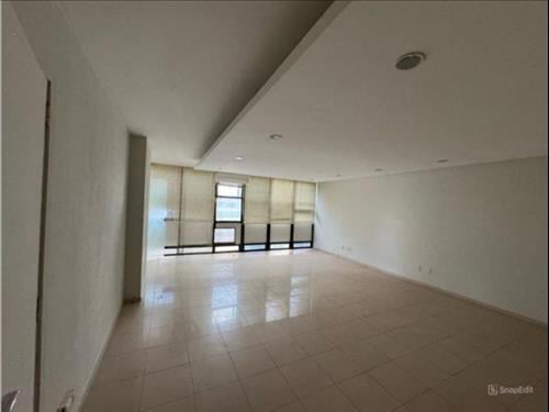 Sala Comercial à venda em leilão