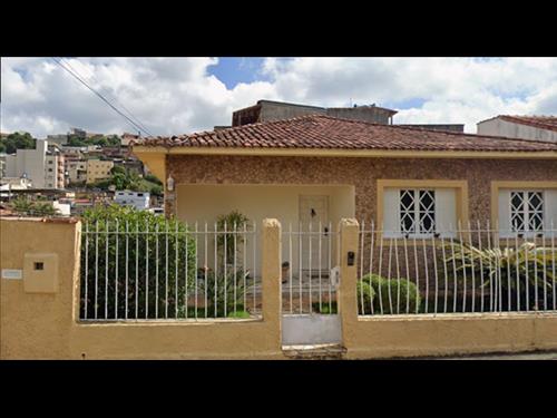 Casa residencial em Juiz de Fora/MG.