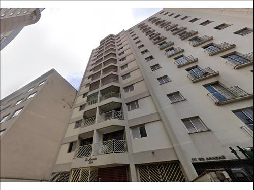 Apartamento à venda em leilão