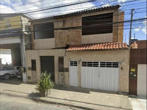 Casa à venda em leilão