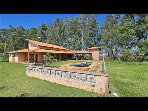 Terreno 900 m² e 288 m² (área construída) - Thermas de Santa Barbara - Águas de Santa Bárbara - SP