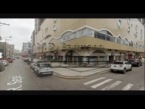 BOX NÚMERO 33 (trinta e três), do RIOGRANDENSE SHOPPING & LYNEMAR, situado na Praia e Município de ...