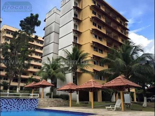 Apartamento no Cond. Res. Maron