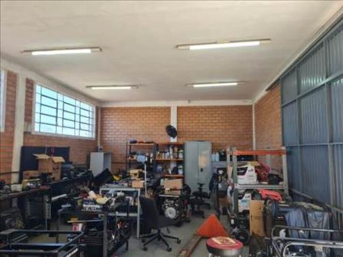LOTE 001        BARRACÃO INDUSTRIAL E DE SERVIÇOS