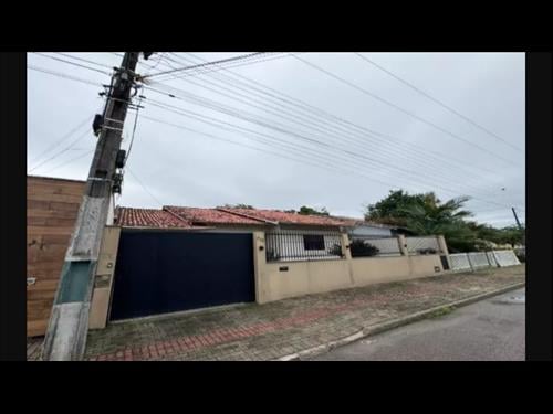 Brusque-SC. Bairro Limoeiro. Rua Horácio Anacleto da Silva, 718 (Lt. G24 da qd. ...