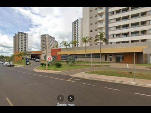 LOTE 001        Fração Ideal (1/52) Apartamento comercial,...