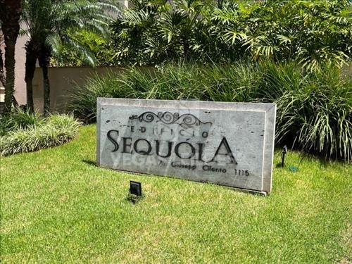 LOTE 001        Direitos - Apartamento Ed. Sequoia, Rib. P...