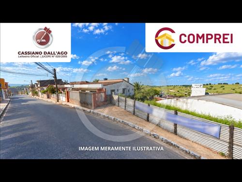 LOTE 032        Terreno com benfeitoria e área de 280m², s...