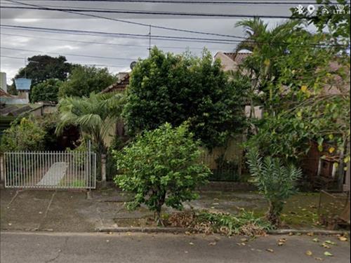 LOTE 001        FRAÇAO IDEAL DE 1/9 DE UMA CASA NO BAIRRO...