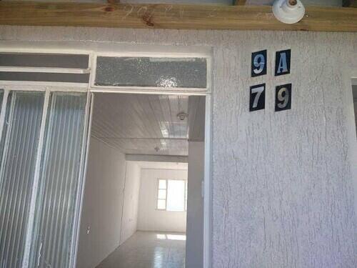 Casa em São Leopoldo, RS - Rua Suriname, 9-A, Conjunto Habitacional Cohab Feitoria.