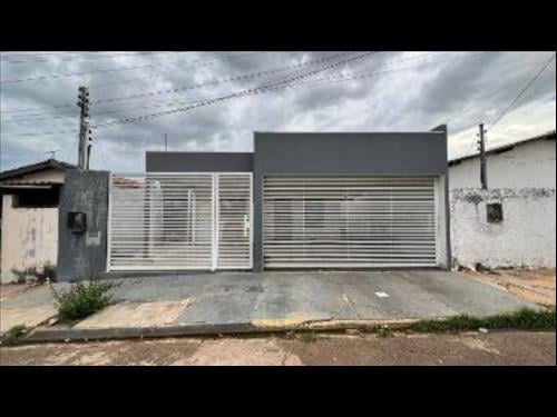 Casa, Padrão, 2 Vaga(S) de Garagem