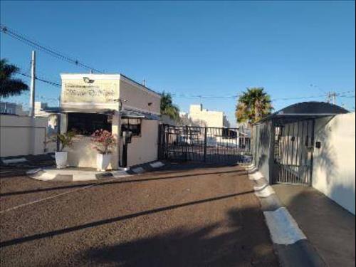 Apartamento à venda em leilão