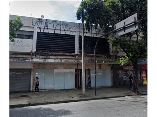 Loja à venda em leilão