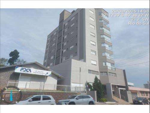 Apartamento à venda em leilão