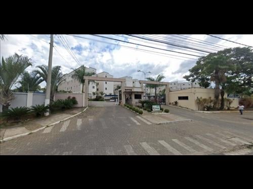 LOTE 001        Direitos sobre Apartamento no Cond. Reside...